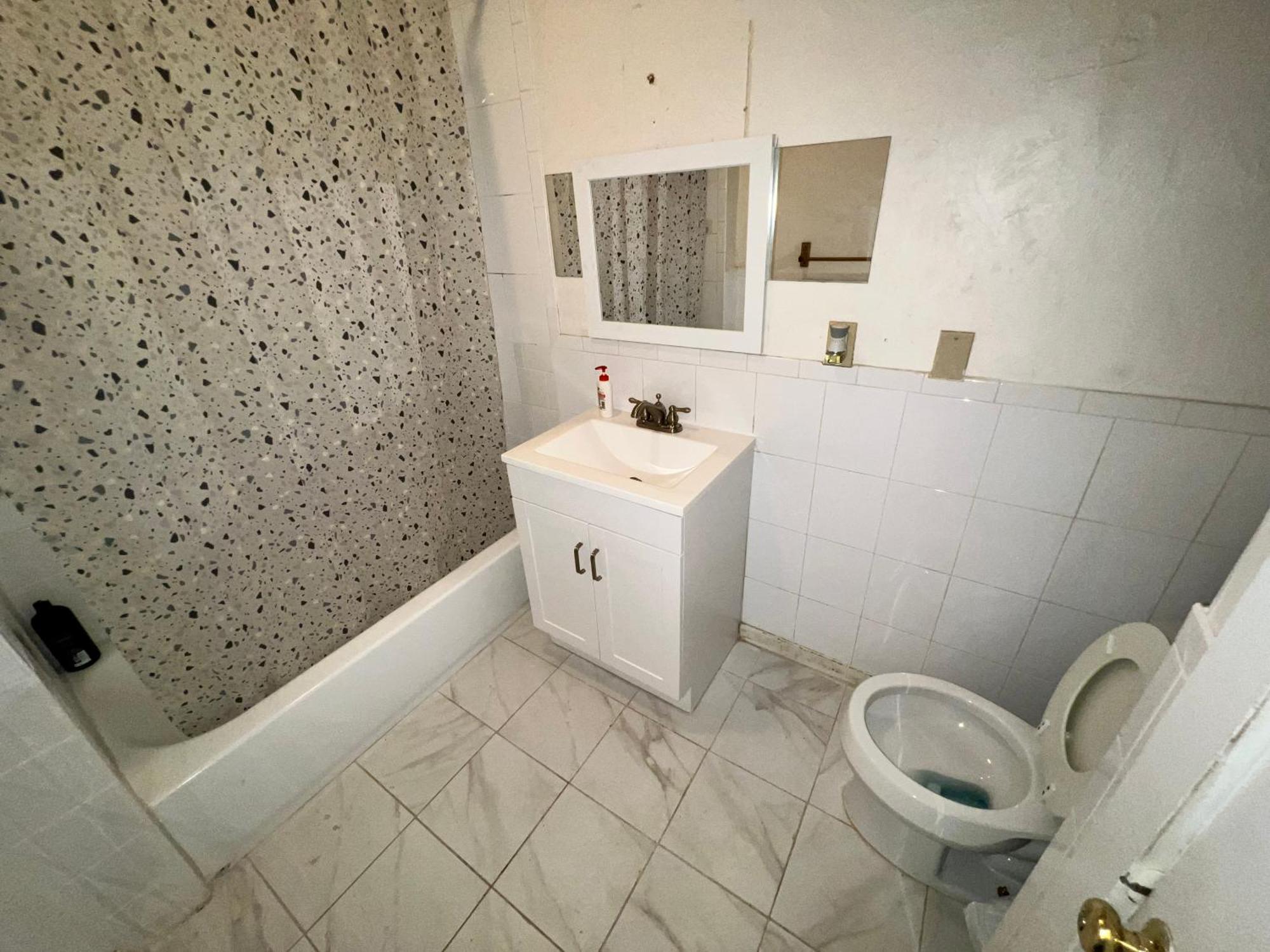 Private Bedroom Near Бостън Екстериор снимка