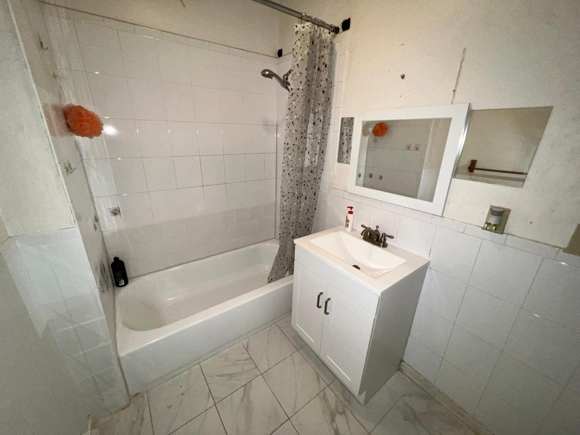 Private Bedroom Near Бостън Екстериор снимка