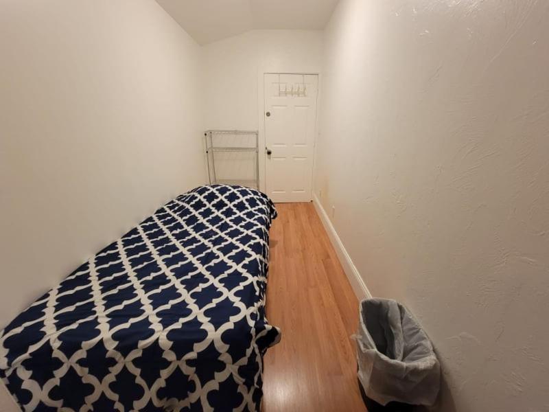 Private Bedroom Near Бостън Екстериор снимка